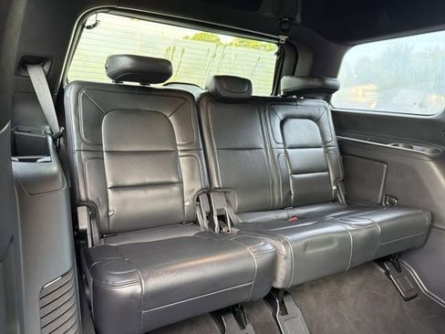 Used 2024 Lincoln Navigator Reserve AWD/4WD image 14