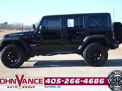 Used 2013 Jeep Wrangler Unlimited Rubicon w/ Connectivity Group image 5