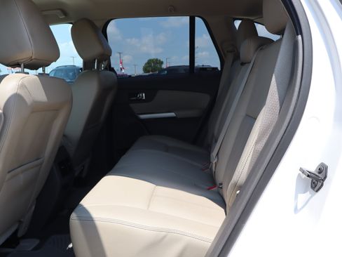 Used 2014 Ford Edge SEL w/ Equipment Group 205A AWD/4WD image 10