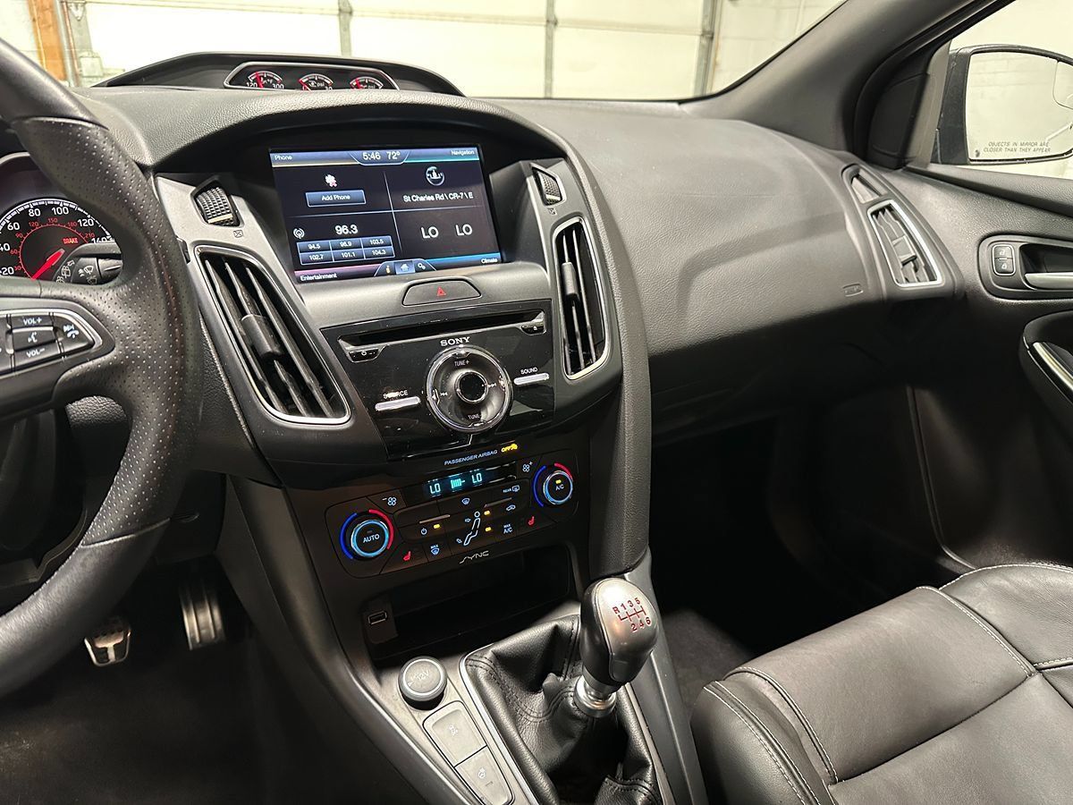 Used 2015 Ford Focus ST w/ Equipment Group 402A FWD image 30