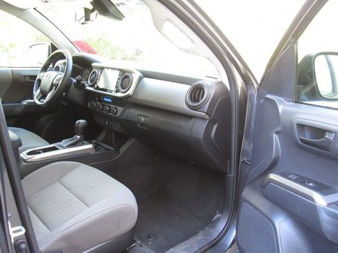 Certified 2023 Toyota Tacoma SR5 AWD/4WD image 21