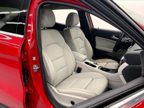 Used 2019 Mercedes-Benz GLA 250 GLA 250 image 11