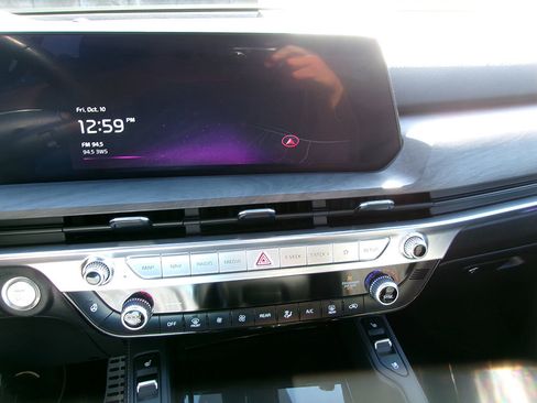 Used 2023 Kia Telluride SX X-Line image 16