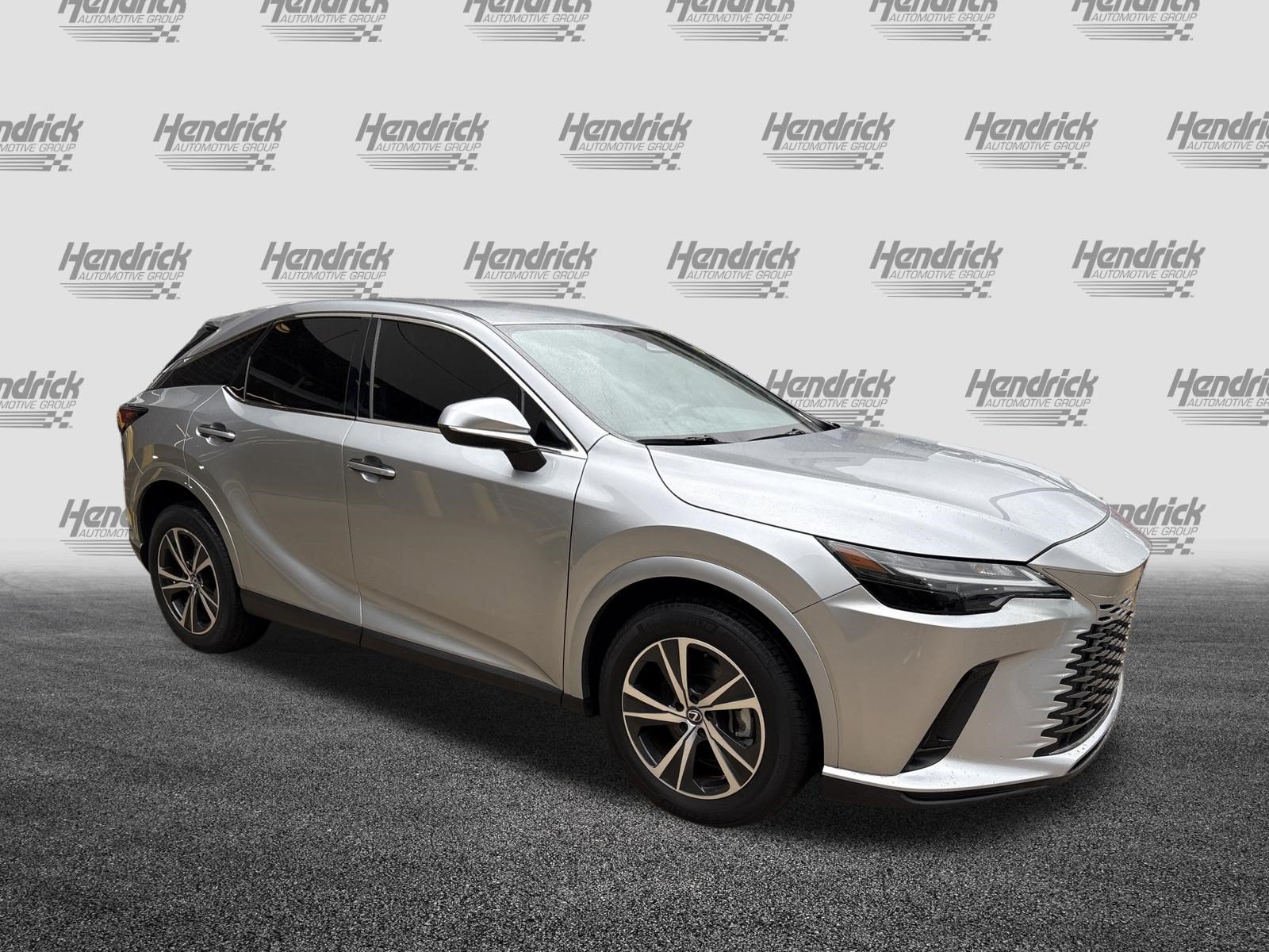 Used 2024 Lexus RX 350 FWD w/ Technology Package image 2