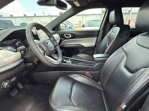 Used 2024 Jeep Compass Limited AWD/4WD image 10