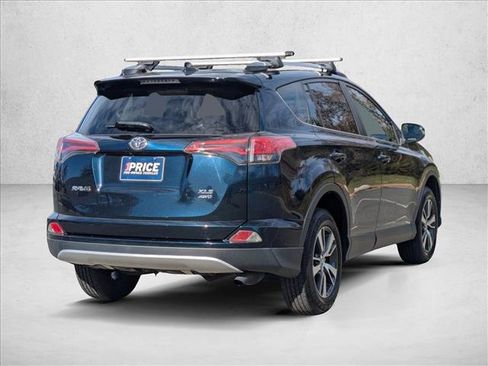 Used 2018 Toyota RAV4 XLE image 5