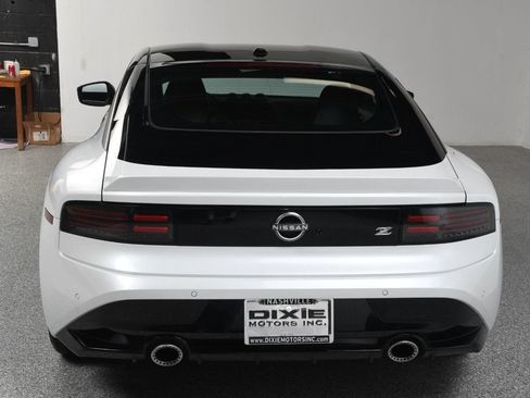 Used 2024 Nissan Z Performance w/ Floor Mat Package RWD image 17