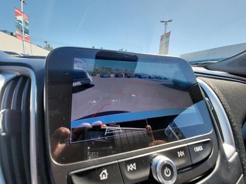 Used 2023 Chevrolet Malibu LT FWD image 14