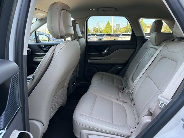 Used 2020 Lincoln Corsair FWD image 17