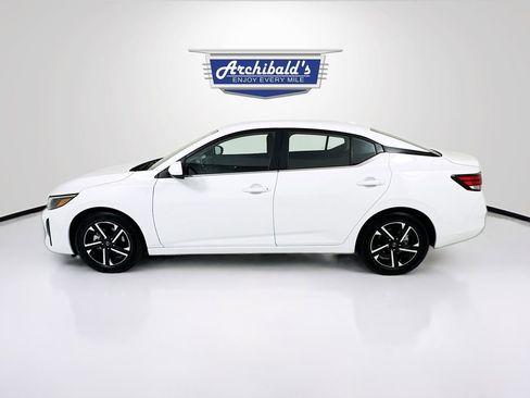 Used 2025 Nissan Sentra SV FWD image 4