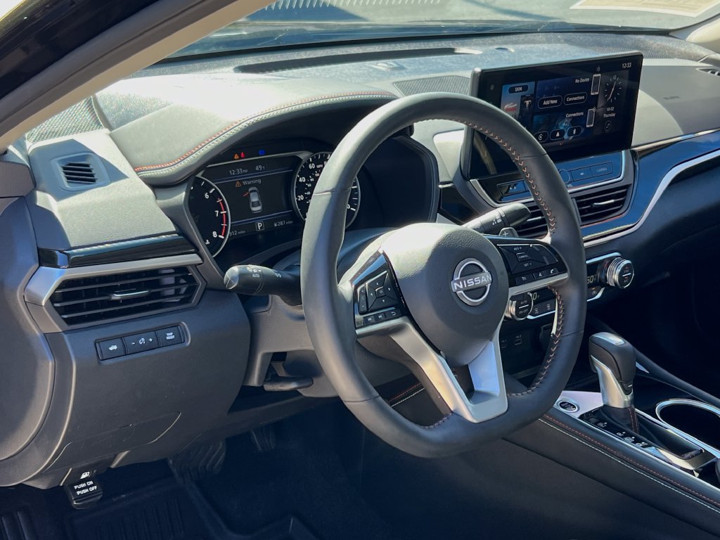 Used 2025 Nissan Altima 2.5 SR w/ SR Premium Package FWD image 5