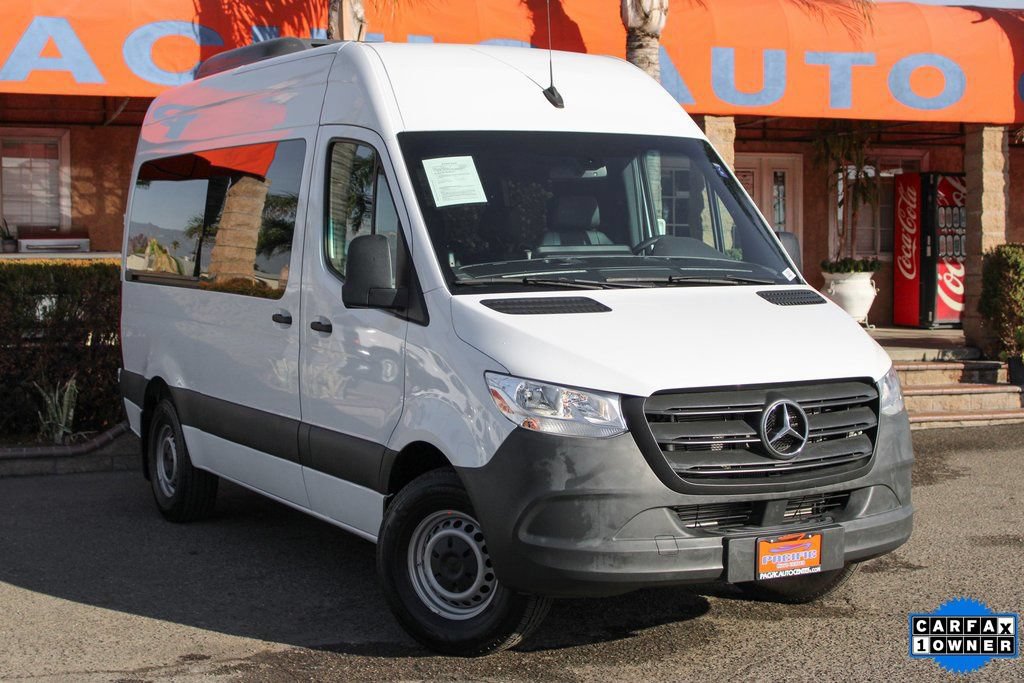 Used 2022 Mercedes-Benz Sprinter 2500 image 2