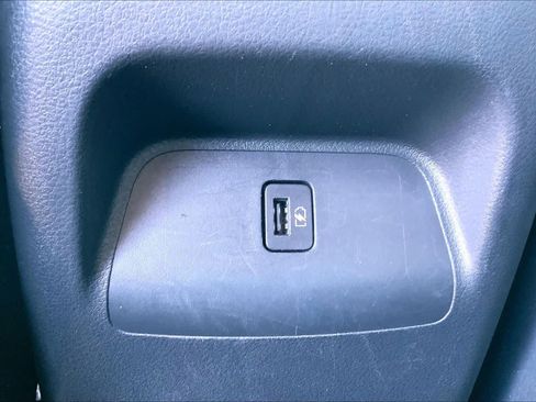 Used 2023 Nissan Sentra SR w/ SR Premium Package FWD image 30