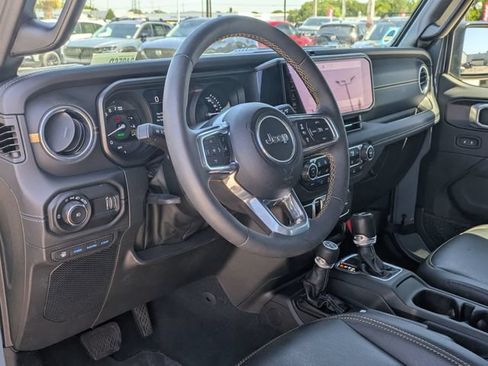 Used 2024 Jeep Wrangler Unlimited Sahara w/ Safety Group AWD/4WD image 32