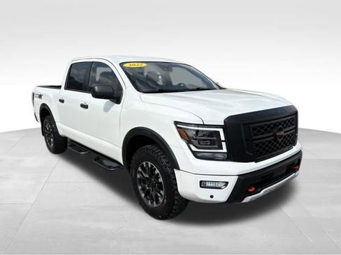 Used 2022 Nissan Titan PRO-4X w/ Pro-4x Utility Package image 8