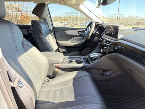 Certified 2026 Acura MDX FWD w/ Technology Package image 30
