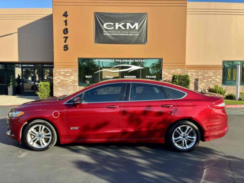 Used 2015 Ford Fusion Energi Titanium w/ Driver Assist Package FWD image 3