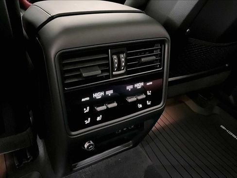 New 2026 Porsche Cayenne AWD/4WD image 27