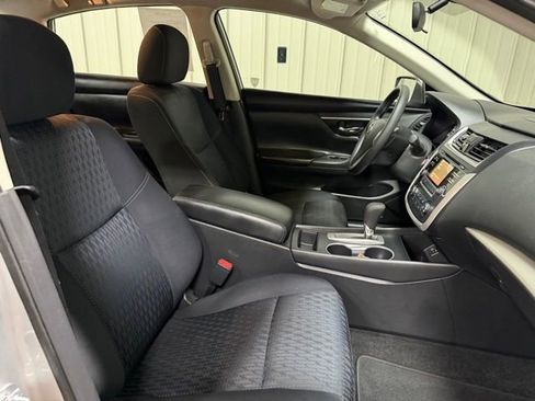 Used 2016 Nissan Altima 2.5 S w/ Power Driver Seat Package FWD image 26