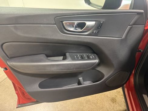 Used 2024 Volvo XC60 B5 Core w/ Climate Package AWD/4WD image 17