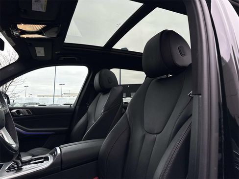 Used 2022 BMW X5 xDrive40i w/ Premium Package image 19