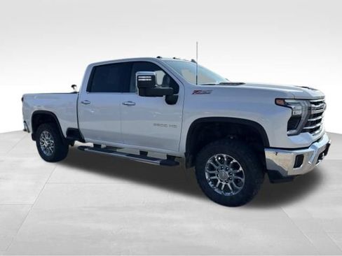 Used 2024 Chevrolet Silverado 2500 LTZ w/ LTZ Plus Package AWD/4WD image 7