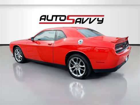 Used 2022 Dodge Challenger GT image 5