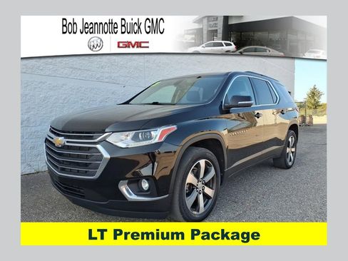 Used 2021 Chevrolet Traverse LT w/ LT Premium Package FWD image 1