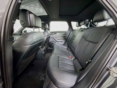 Used 2021 Audi RS 6 image 44