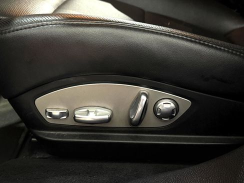 Used 2013 Porsche Panamera GTS image 31