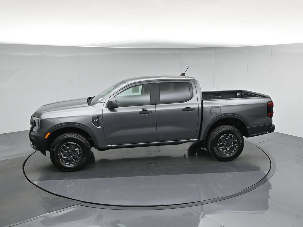 New 2026 Ford Ranger XLT w/ Black Appearance Package AWD/4WD image 40