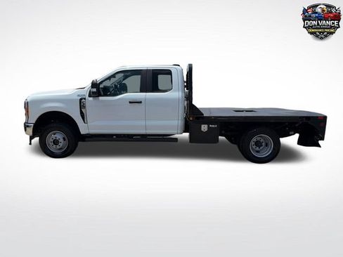 Used 2023 Ford F350 XL w/ Snow Plow Prep Package AWD/4WD image 2