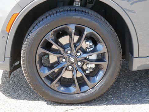 Used 2025 Dodge Durango GT AWD/4WD image 15