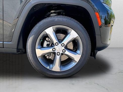 New 2026 Jeep Grand Cherokee L Limited w/ Trailer Tow Package AWD/4WD image 33