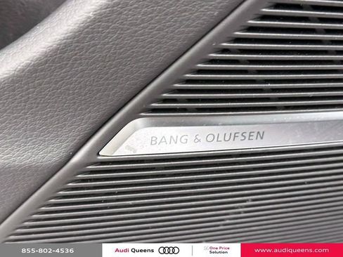 Used 2023 Audi Q8 Premium Plus w/ Premium Plus Package AWD/4WD image 21