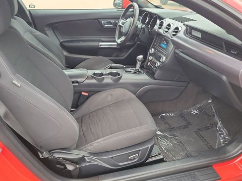 Used 2016 Ford Mustang Coupe image 15