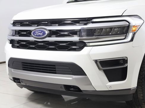 Used 2022 Ford Expedition Limited image 56