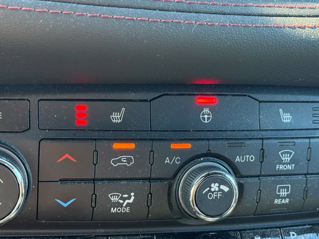 Used 2021 Dodge Durango R/T w/ Technology Group RWD image 26