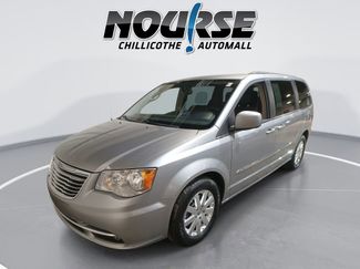 Used 2016 Chrysler Town & Country Touring video 1