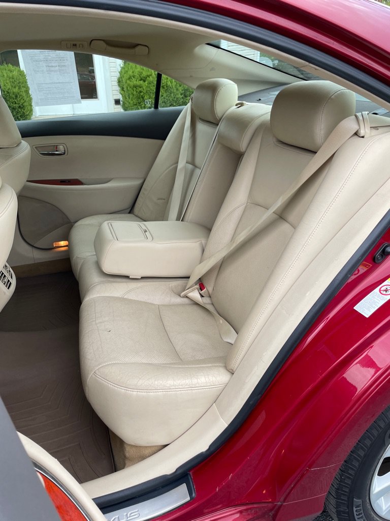 Used 2010 Lexus ES 350 w/ Preferred Accessory Package FWD image 18