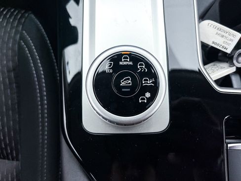 New 2025 Mitsubishi Outlander ES image 19