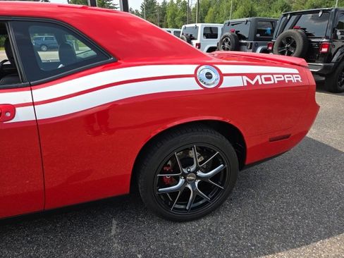 Used 2010 Dodge Challenger R/T image 26
