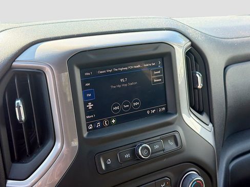 Used 2022 Chevrolet Silverado 1500 Custom Trail Boss image 14