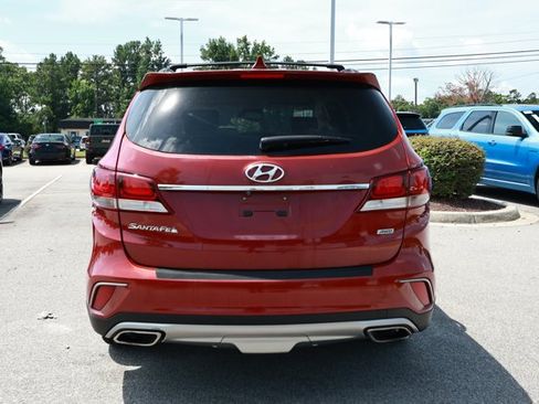 Used 2018 Hyundai Santa Fe SE AWD/4WD image 7