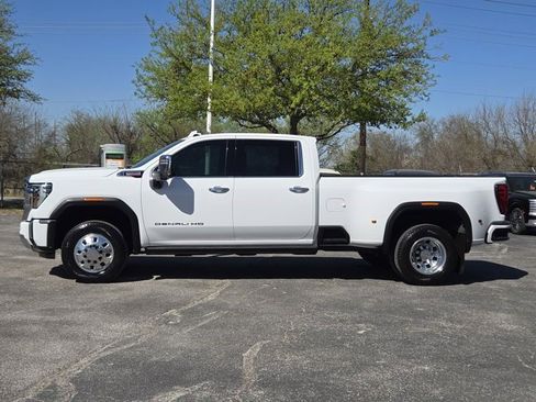 Certified 2025 GMC Sierra 3500 Denali w/ Denali Reserve Package AWD/4WD image 5