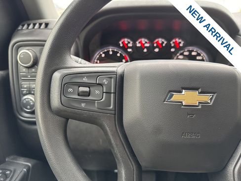 Used 2025 Chevrolet Silverado 2500 Custom w/ Custom Value Package image 21