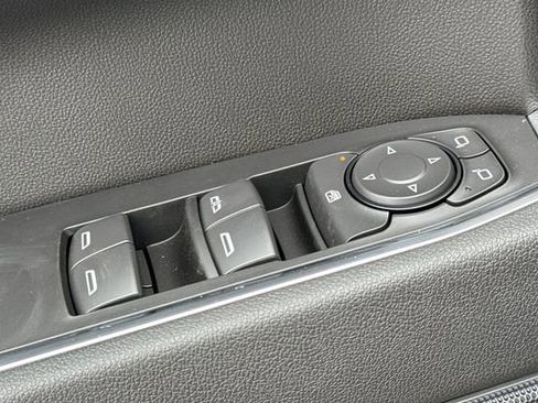 New 2026 GMC Sierra 1500 SLE w/ Preferred Package image 12