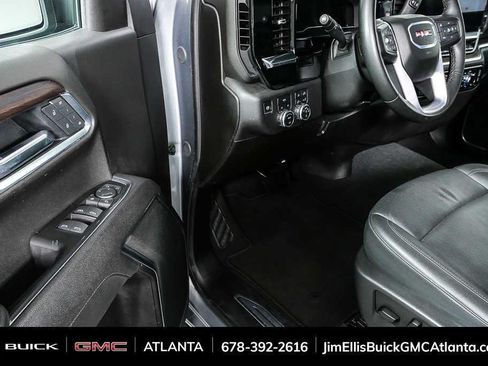Used 2025 GMC Sierra 1500 SLT AWD/4WD image 7