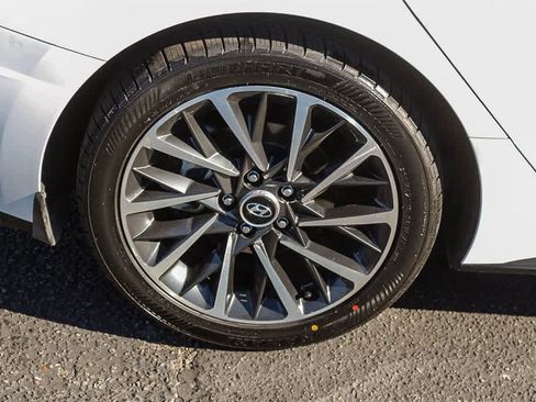 Used 2022 Hyundai Sonata Limited image 12