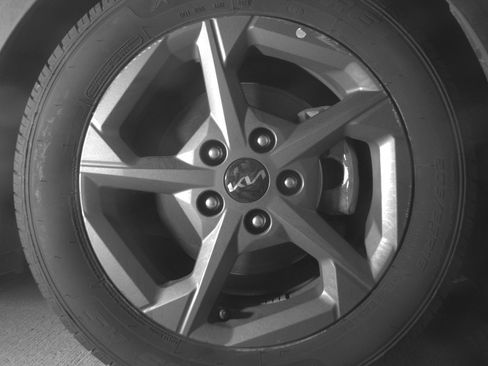 Used 2025 Kia K4 LXS image 13